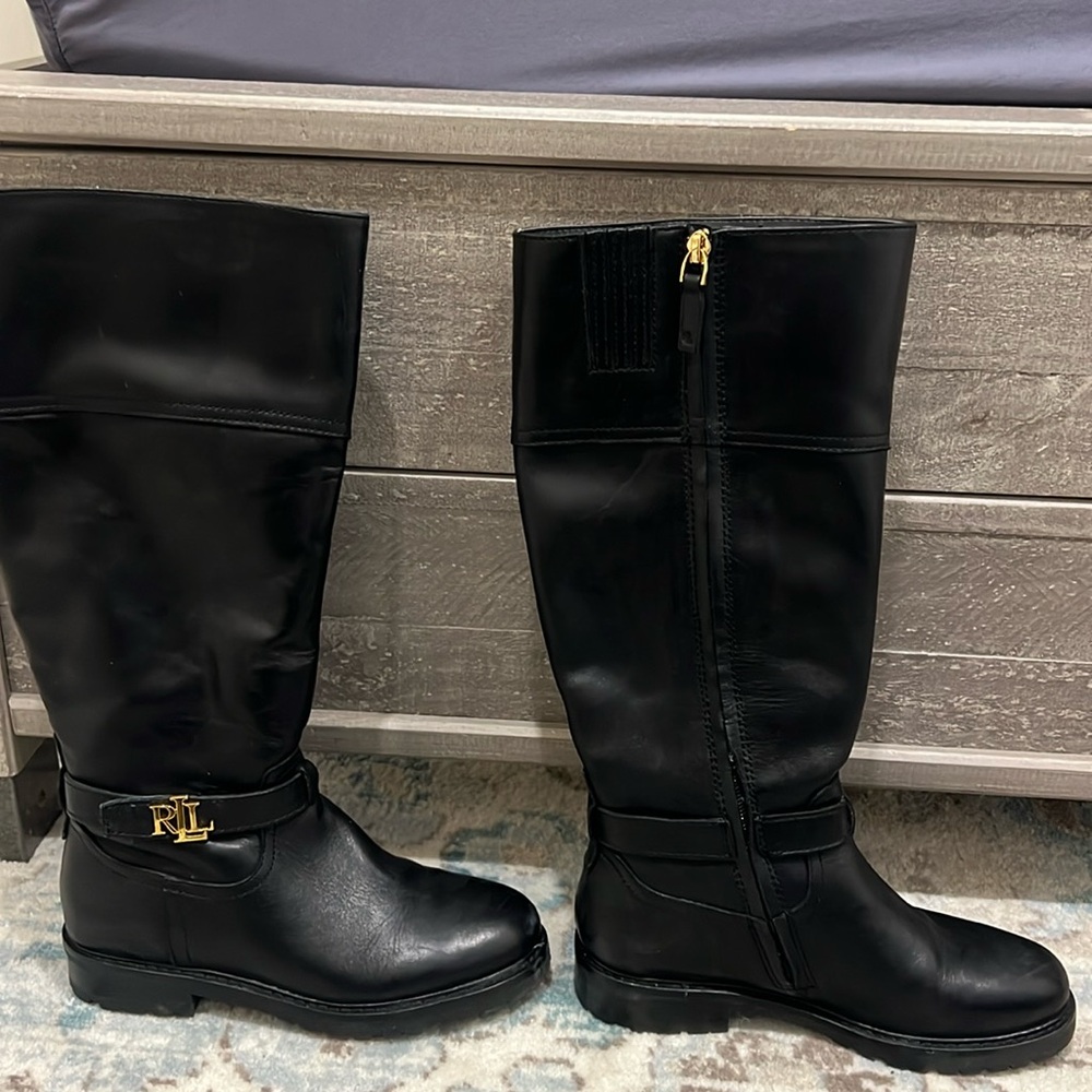 Black Boots